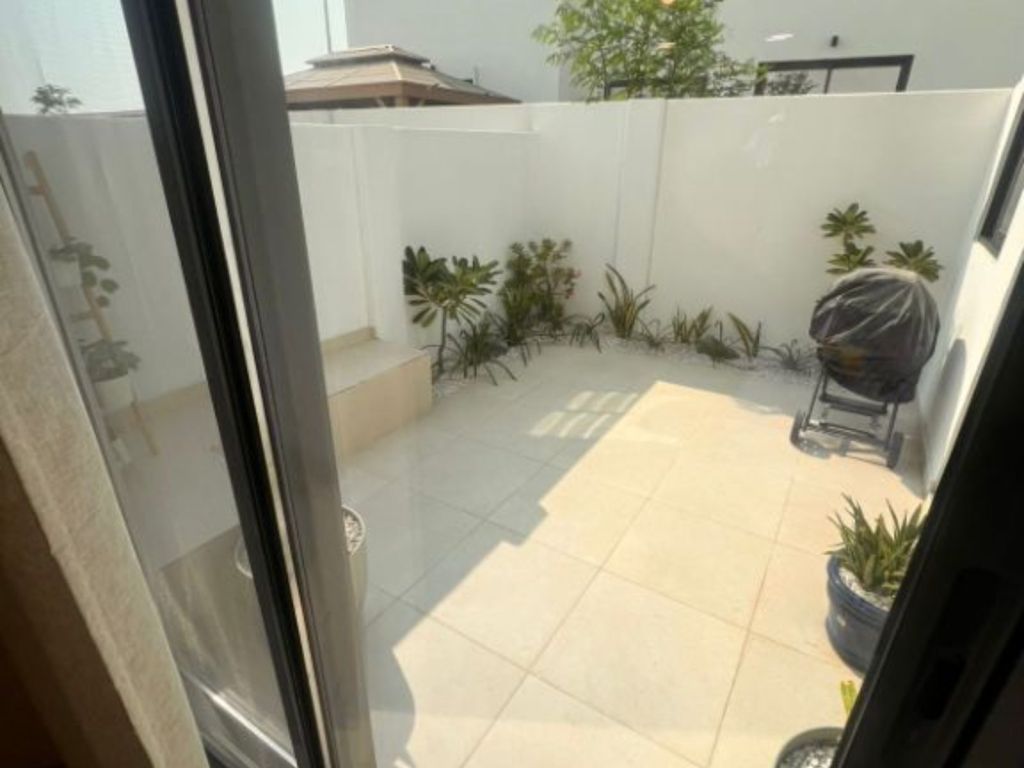 1BR Apt | Upgraded Unit | Unfurnished
