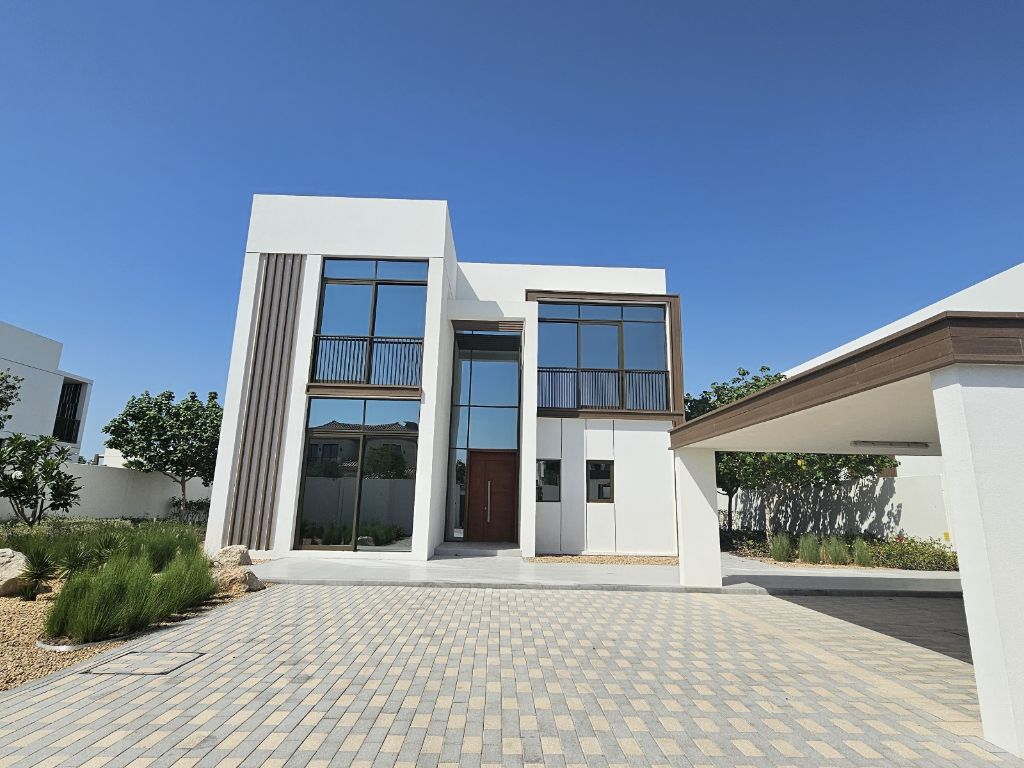 4BR+M Villa | Single Row | Modern Elevation